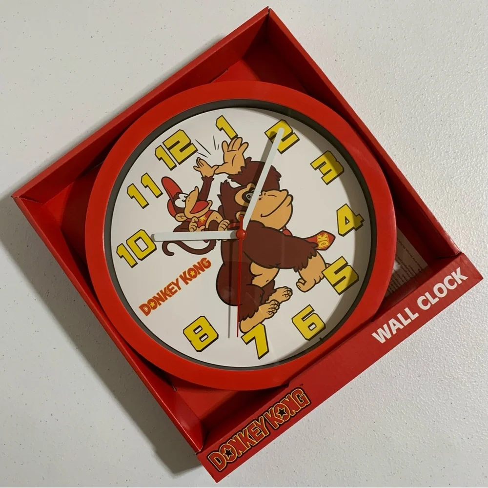 Donkey Kong Analog Wall Clock-New in Box